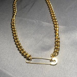 Brandy Melville necklace